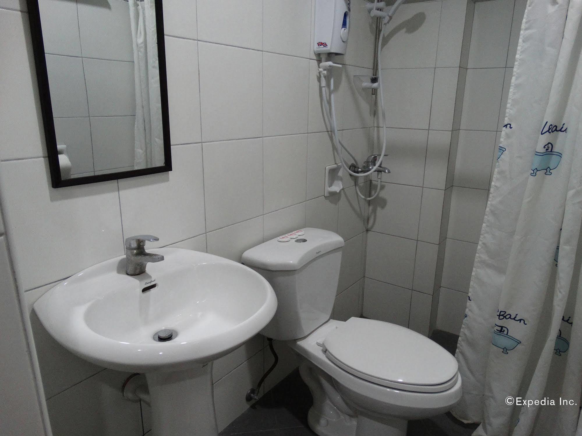 Harbour Gardens Tourist Inn Tagbilaran Eksteriør billede